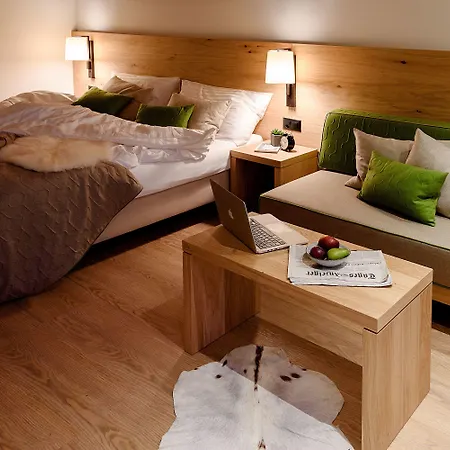 Eva Serviced Apartamento